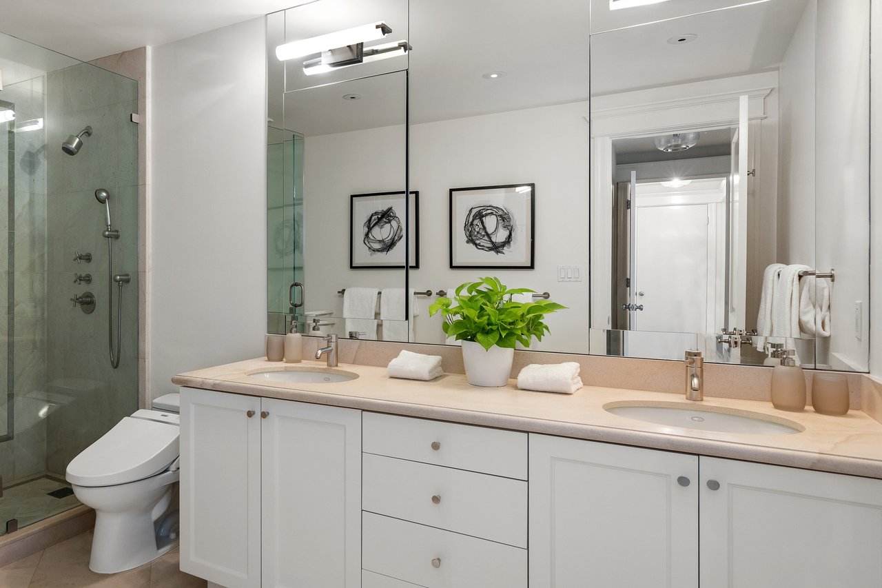Renovated Corner Three-Bedroom at 1200 California