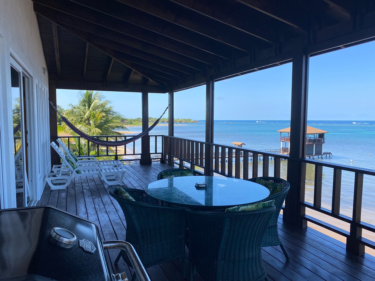 Turtle Casa Beachfront Vacation Villa