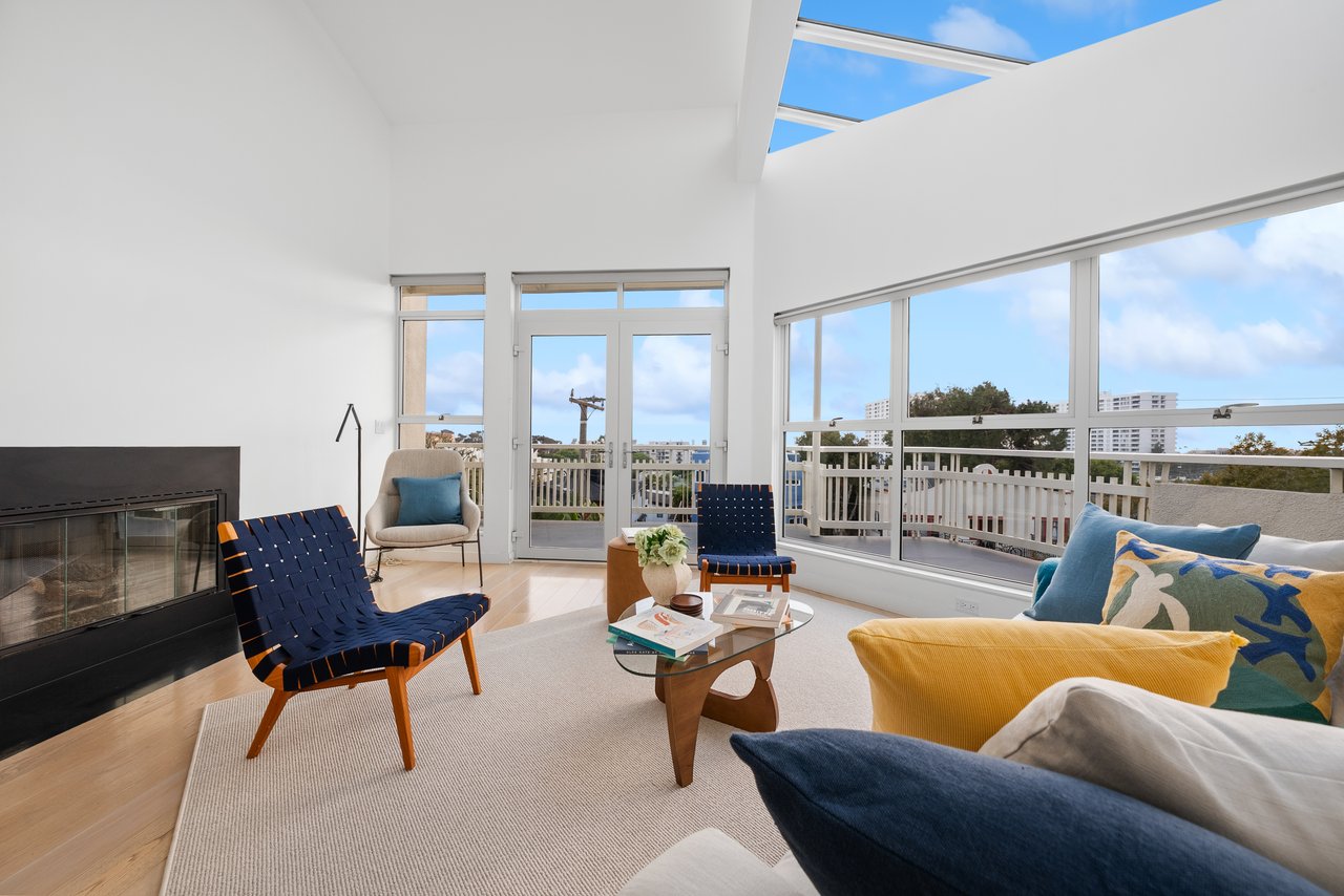 2913 3rd St Unit: 304, Santa Monica 