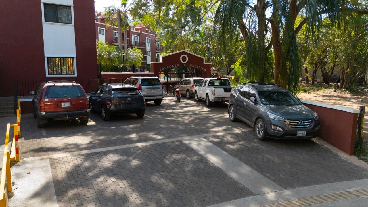 Balcones del Pacífico #10 | Charming 2-Bedroom Condo Just Steps from Tamarindo Beach