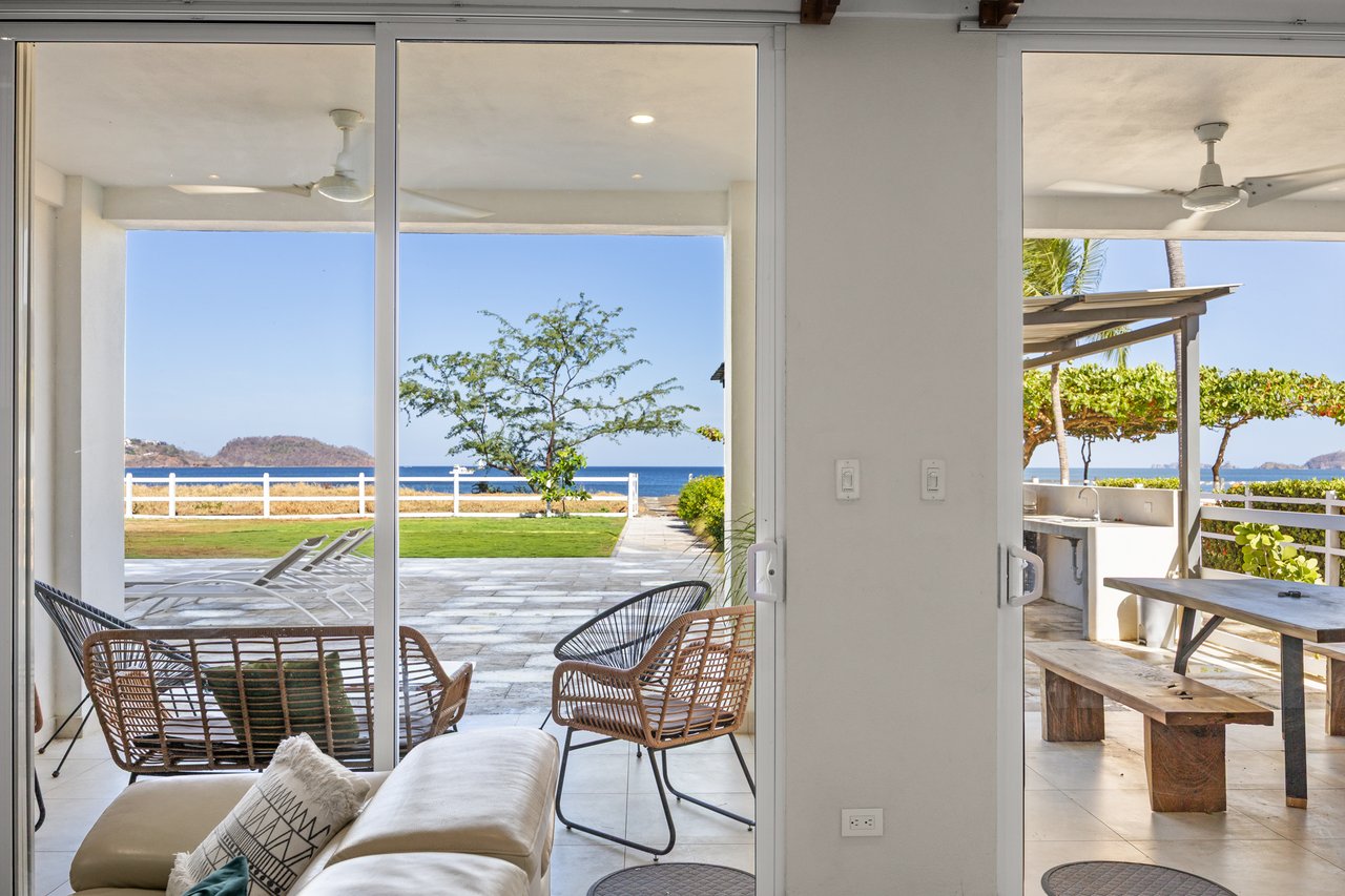Golden Palms #4: Modern Beachfront Condo in Playa Potrero | 2 Bed, 2 Bath
