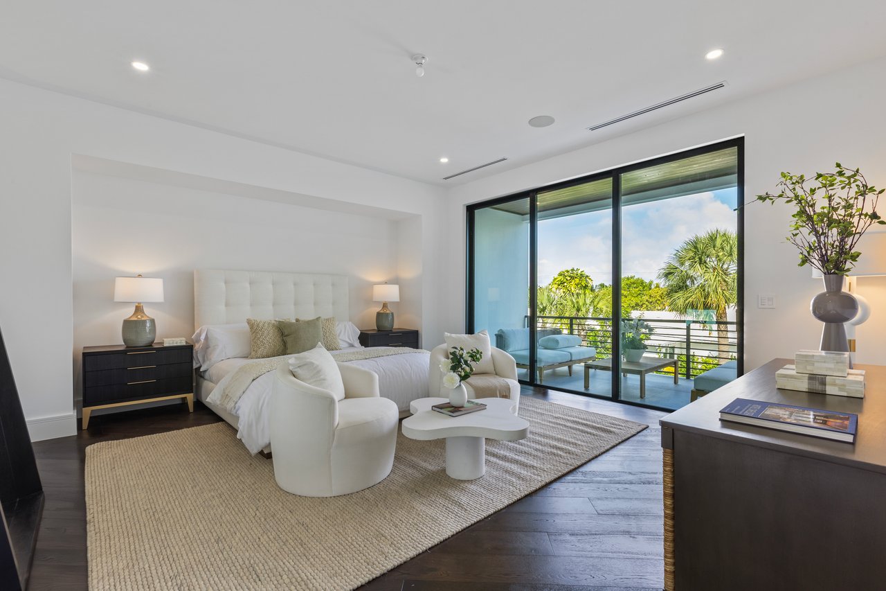 Murray Rd in Soso With Beautiful Water & Island Views