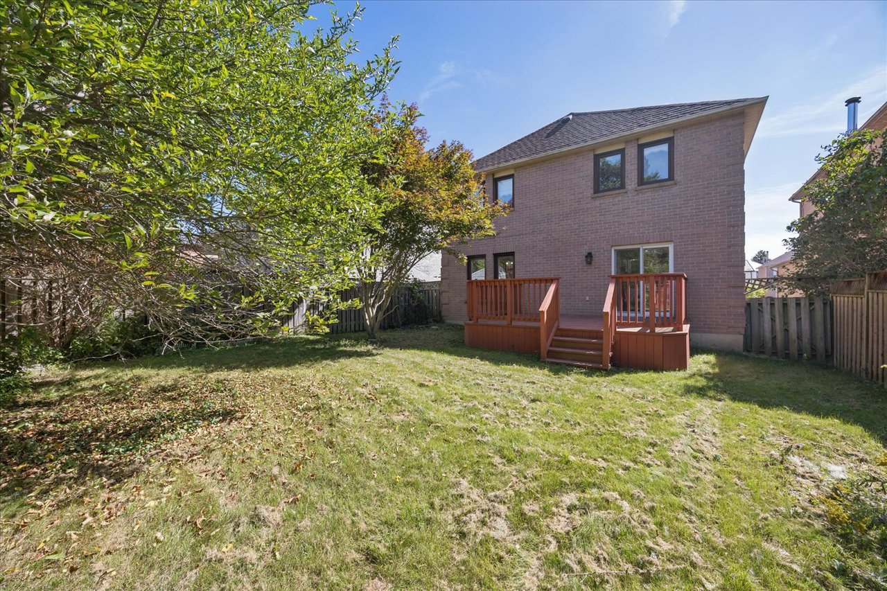 32 Valley Centre Drive