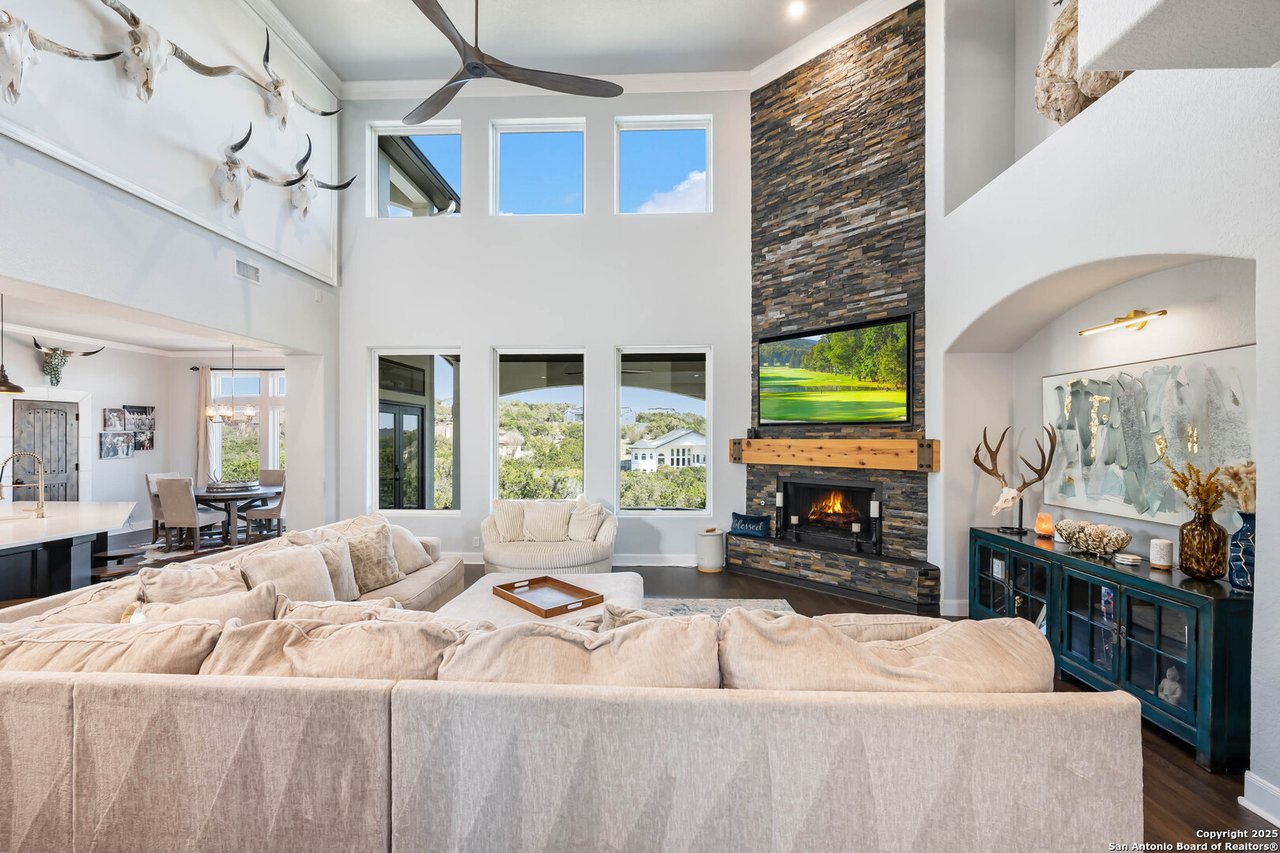 22734 Fossil Ridge