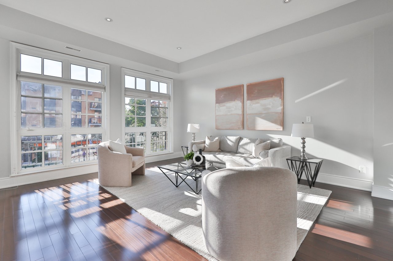 8-120 Bronte Road, Oakville 