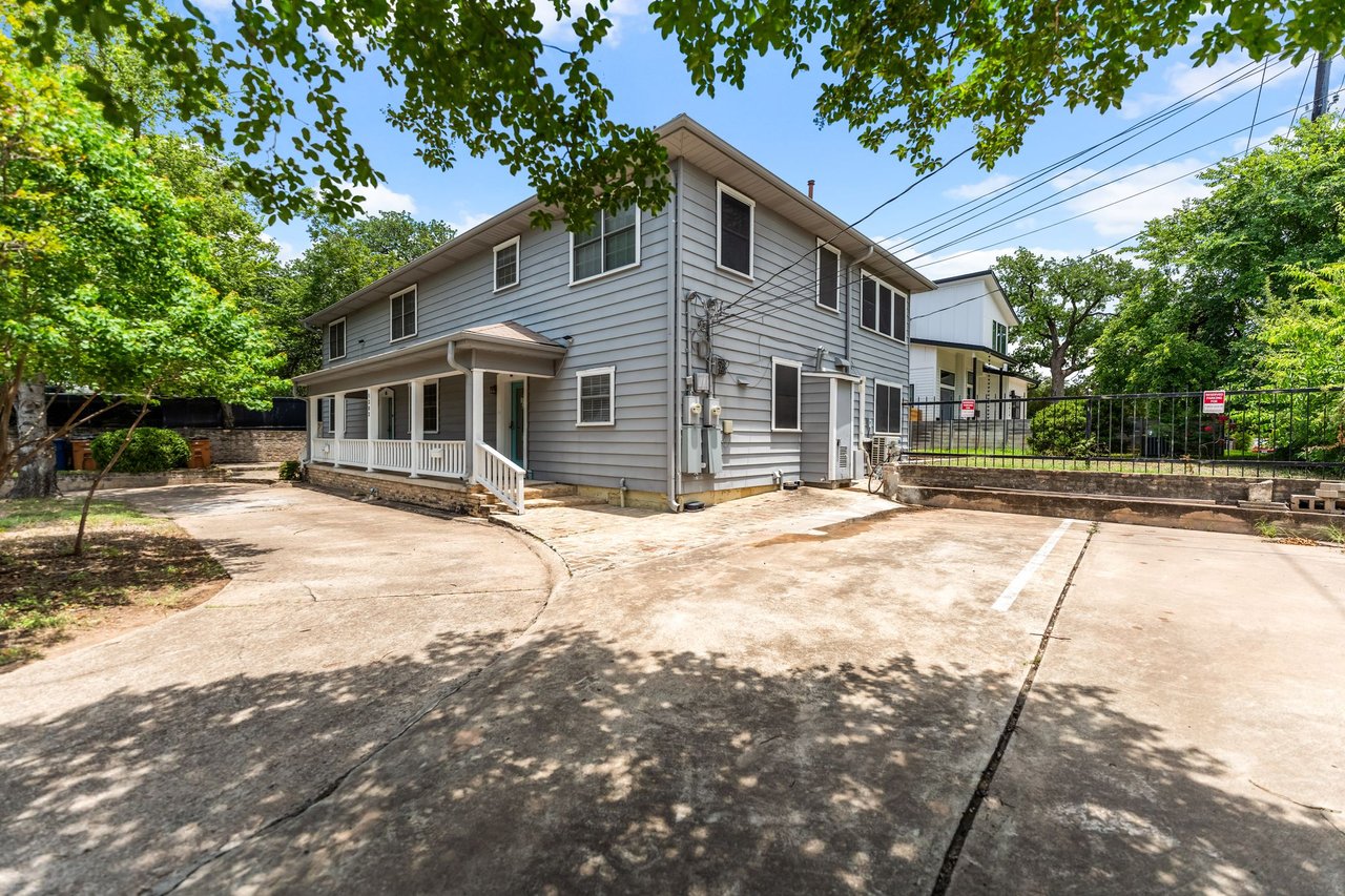 1303 Newfield Lane