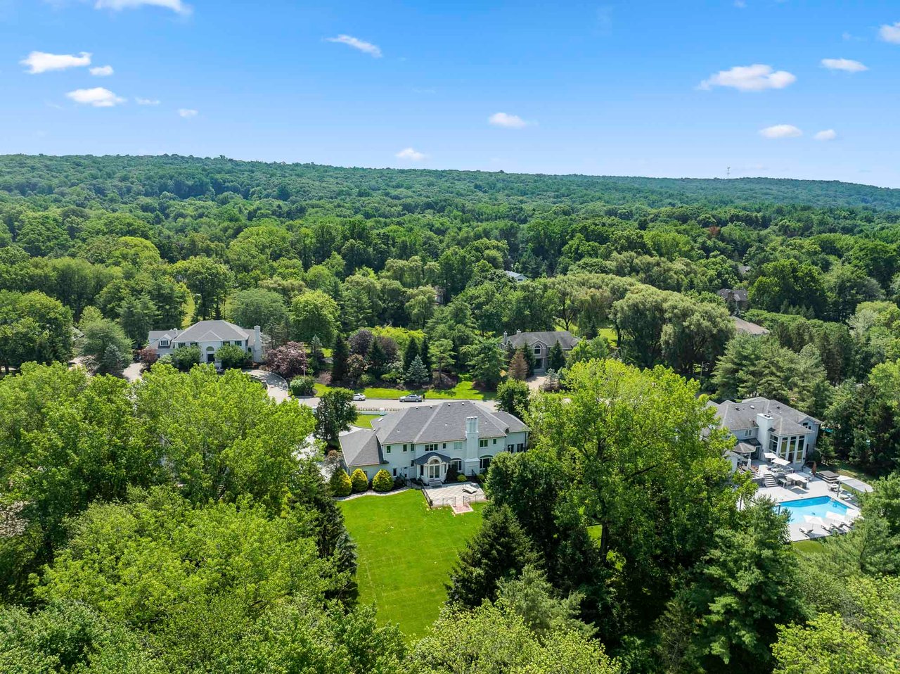 85 Sherwood Rd