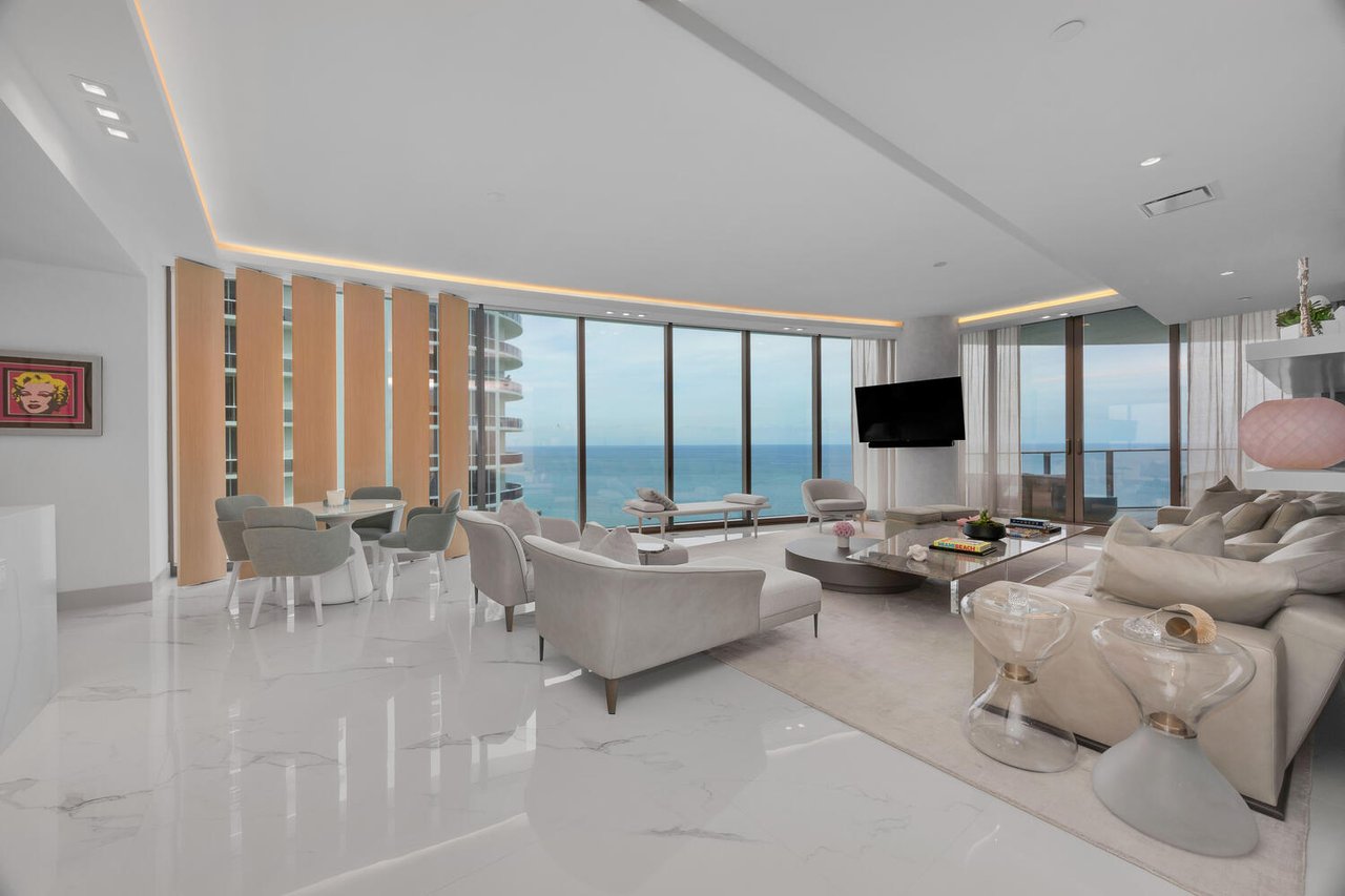 Luxury Home In The Sky | Ritz-Carlton Residences