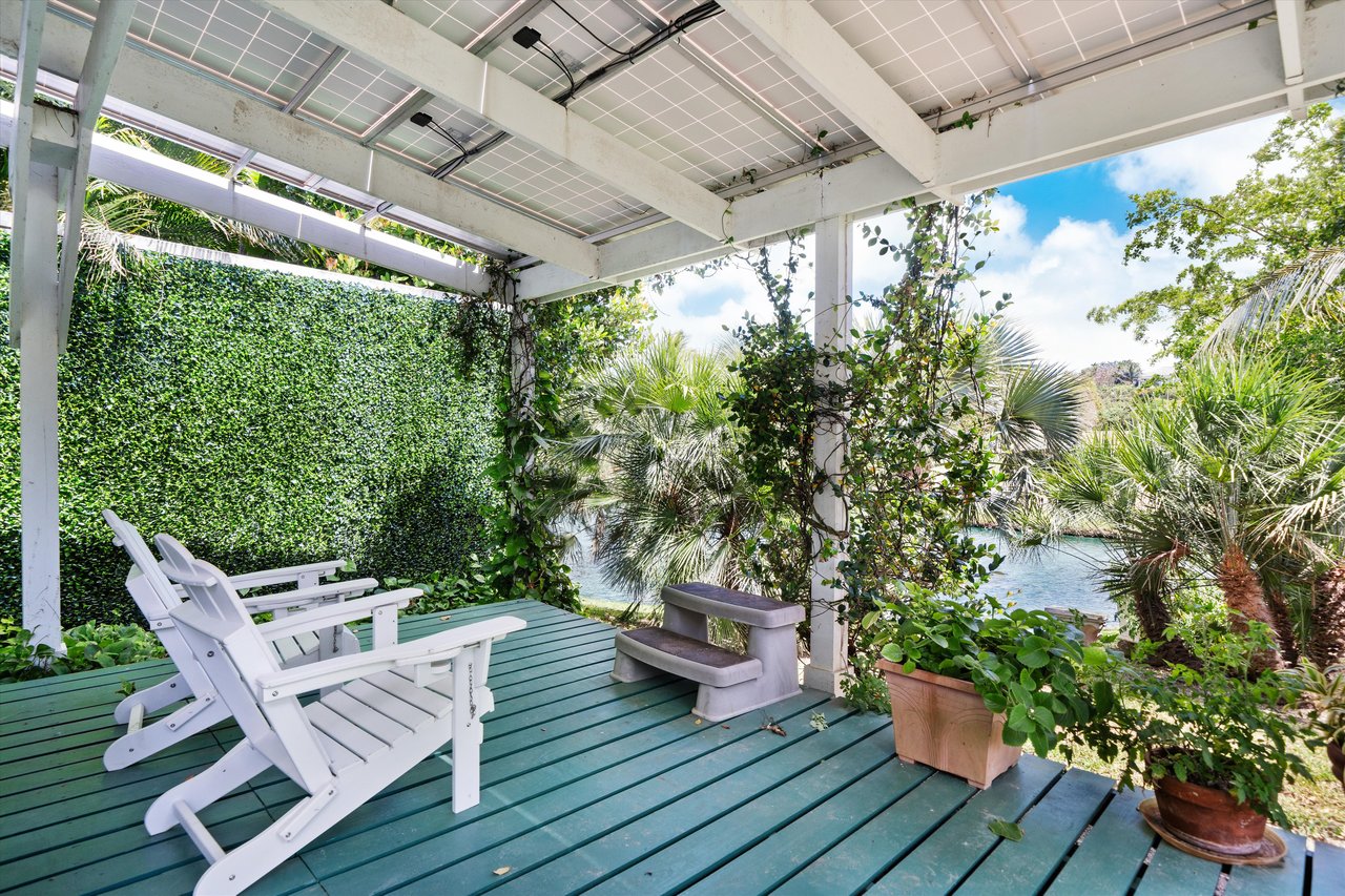 Little Southern Comfort in Lyford Cay