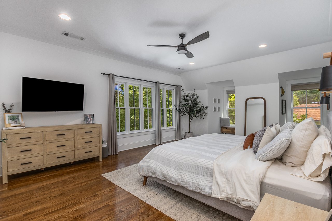 1273 Bernadette Lane NE