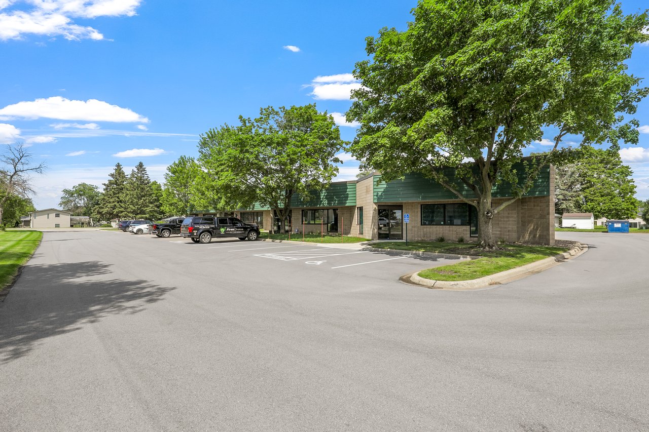12905 Pioneer Trail, Eden Prairie