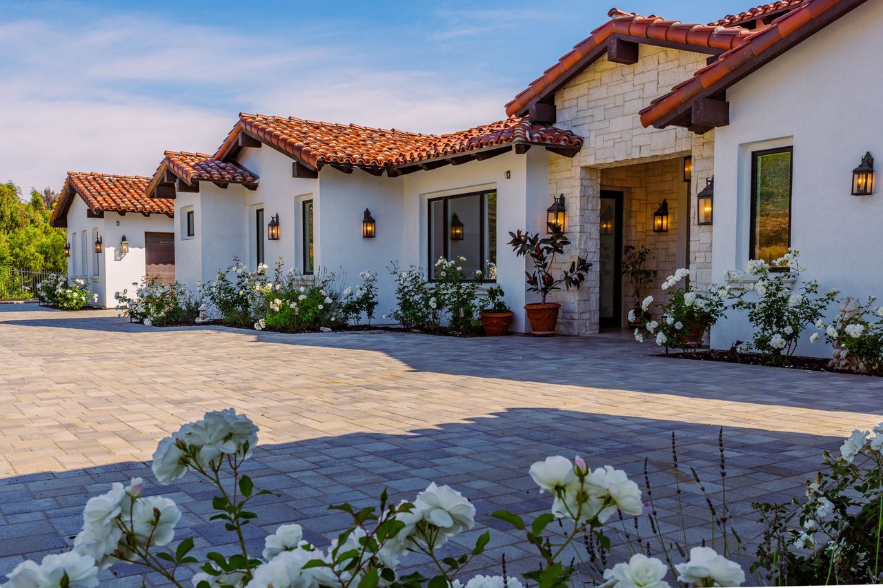 31324 Lake Vista Circle