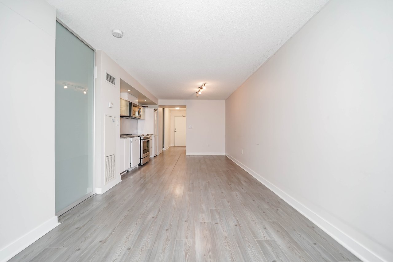 4K Spadina Ave 621