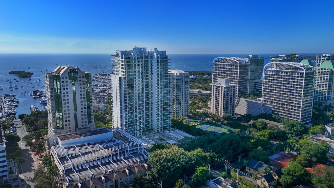2627 S Bayshore Dr # 507