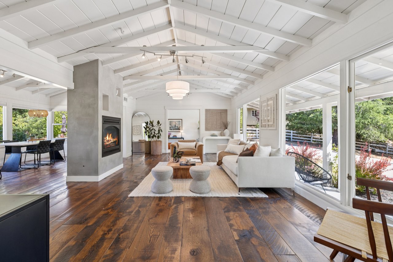 139 Deer Hollow Rd