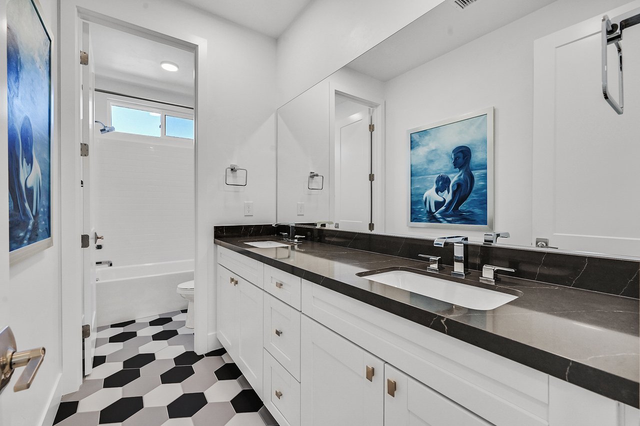 12070 Granite Canyon