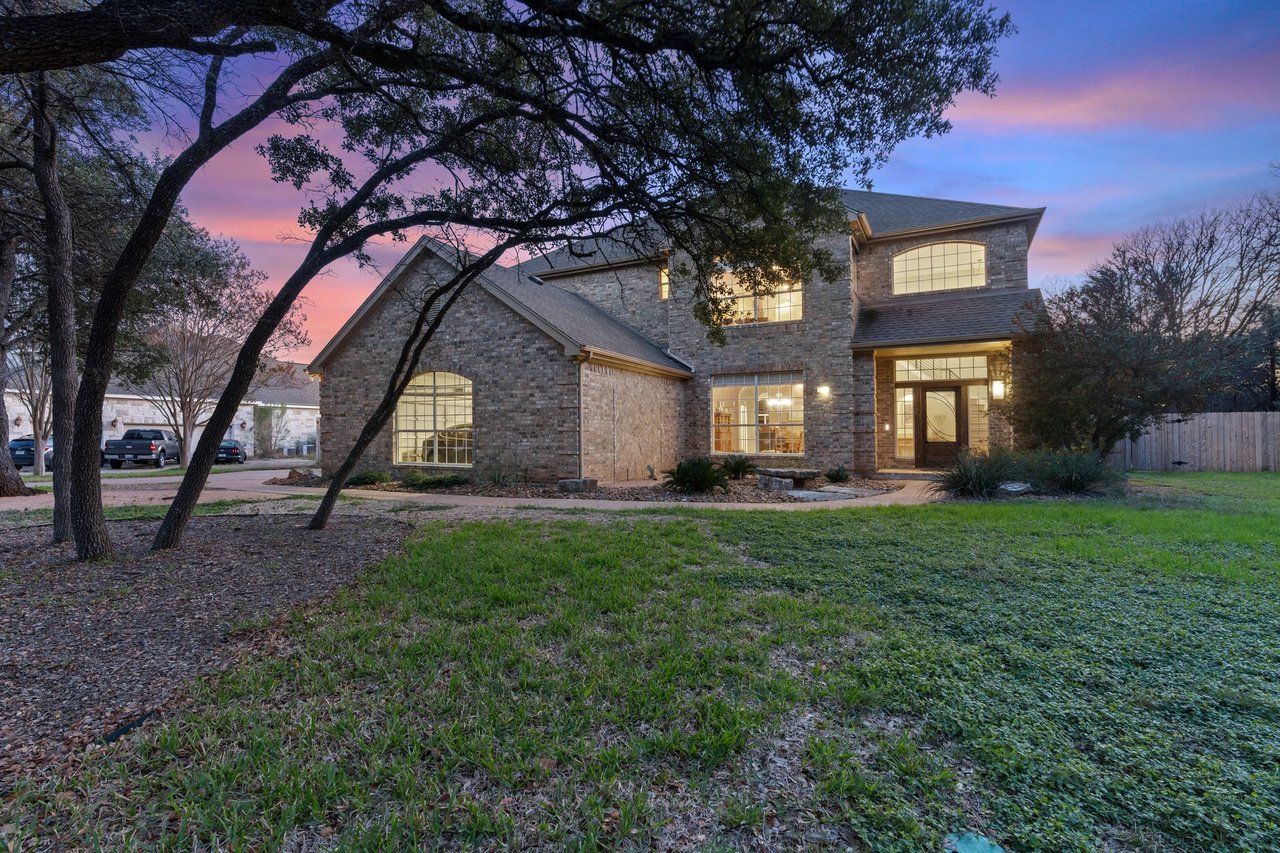 3813 McNeil Dr
