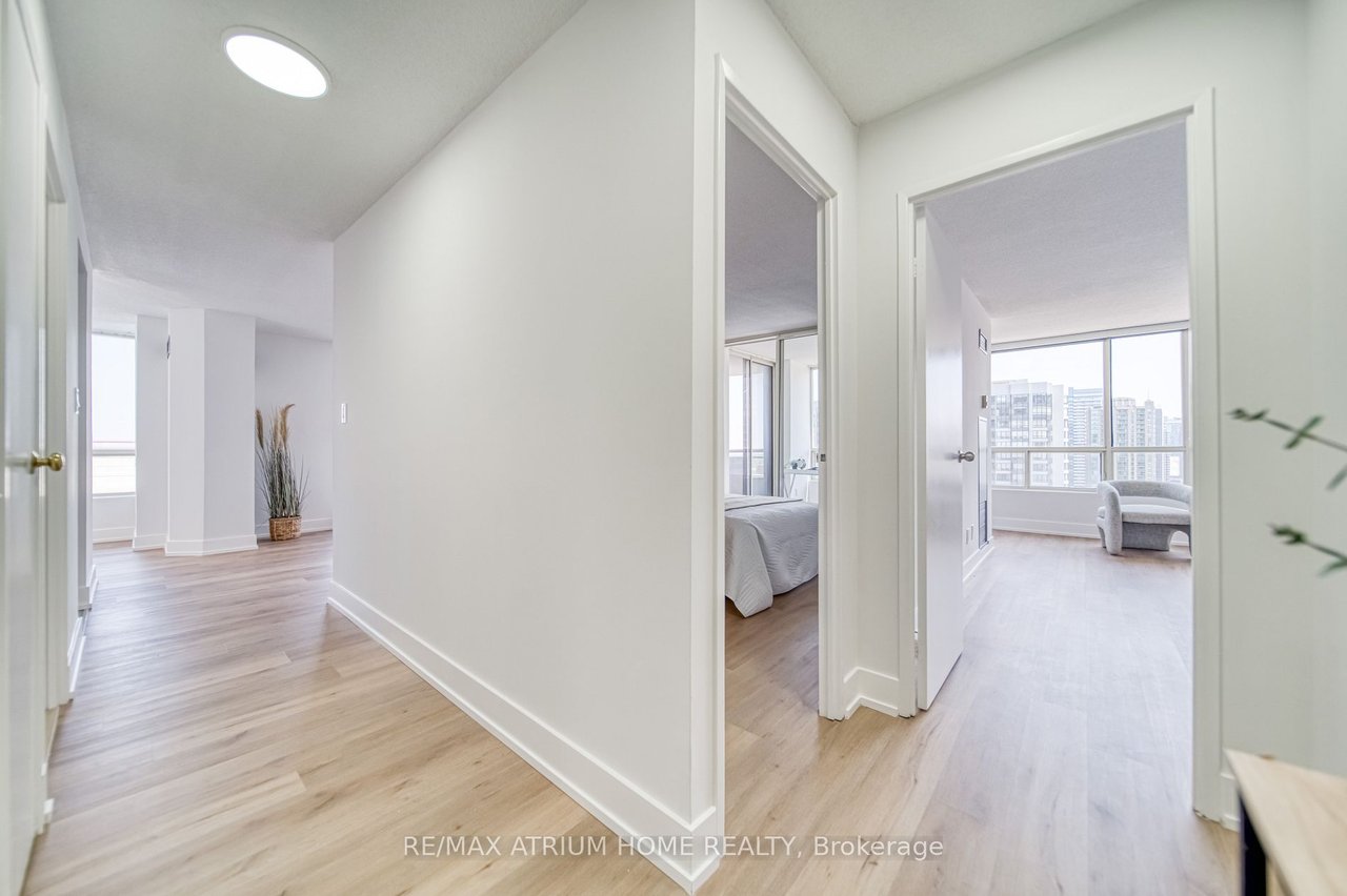 NORTH YORK'S PRESTIGEOUS ADDRESS