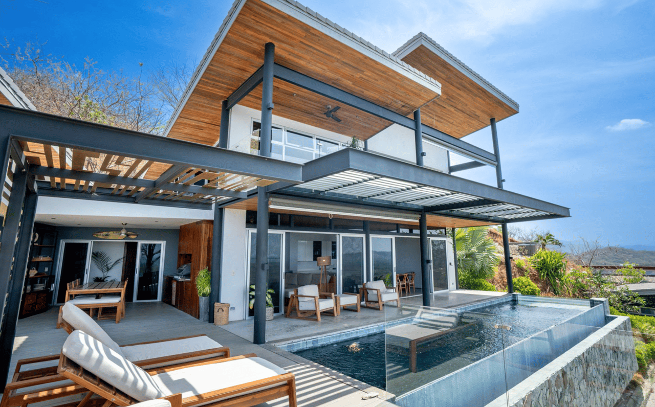 Casa Alta - Las Ventanas - Modern Tropical Oasis