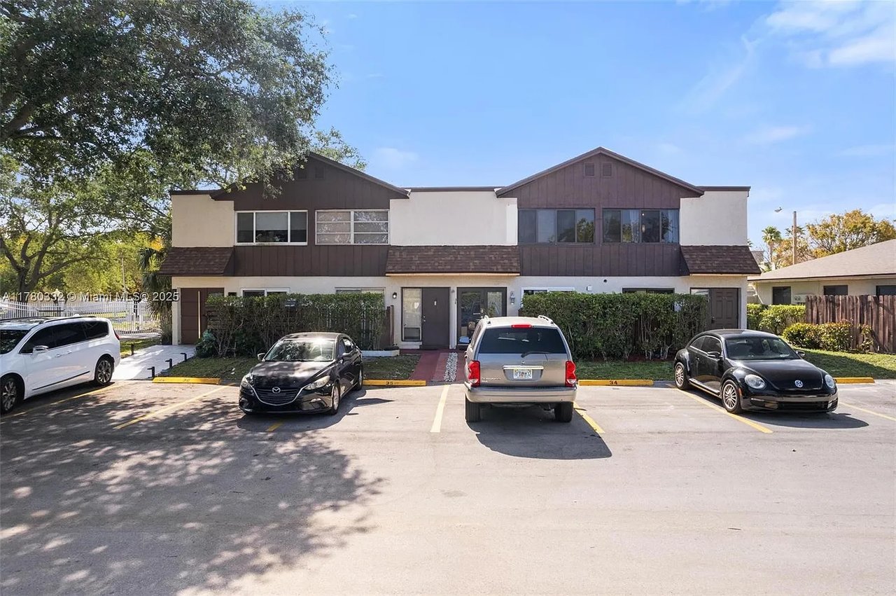 3200 NW 5th Ter Apt 33