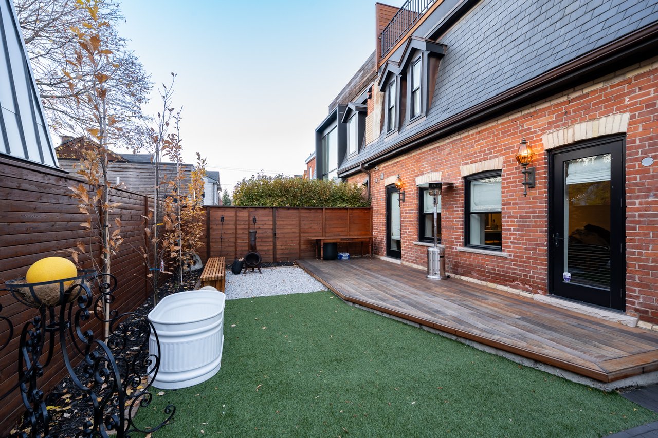 38 Beaconsfield Ave 