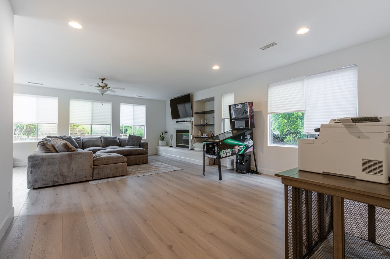 5314 Via Dolores