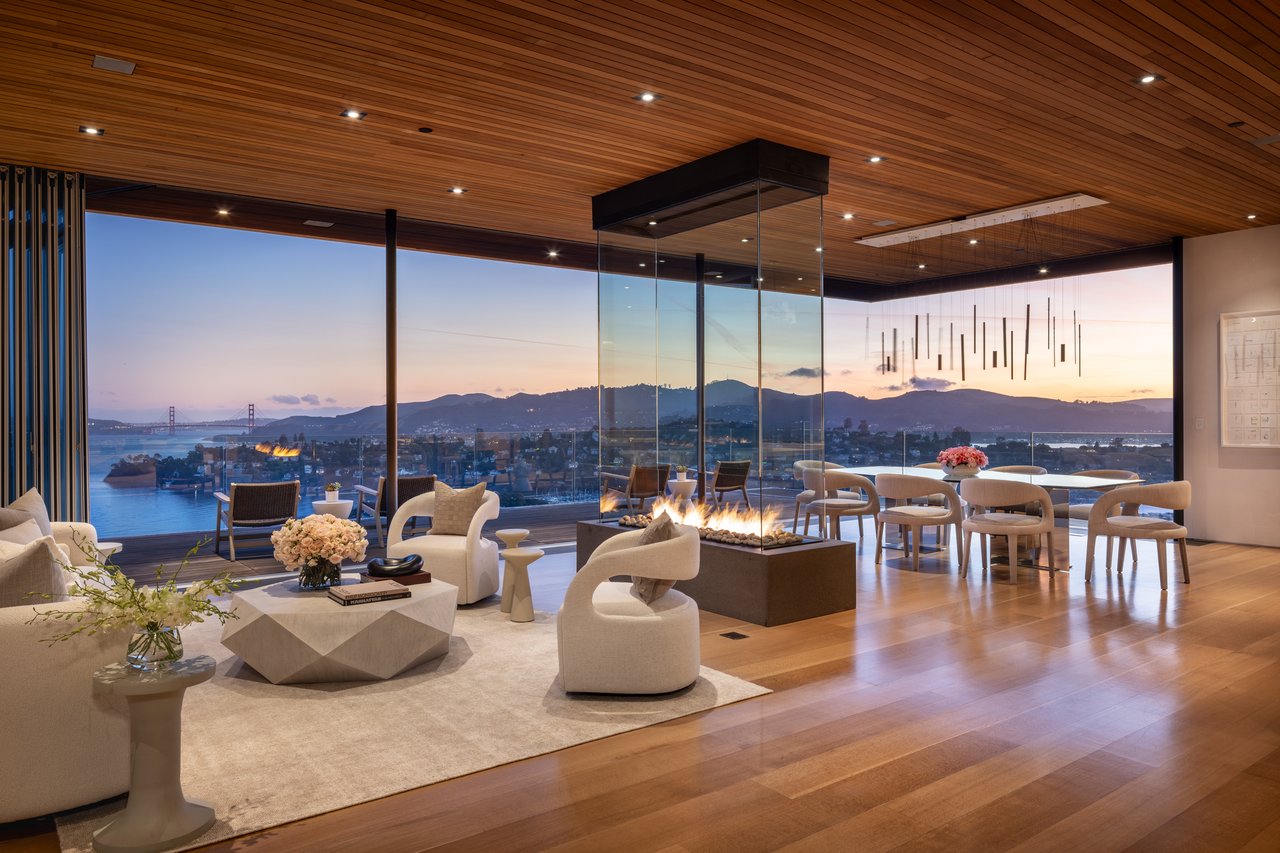 Iconic Modern Estate