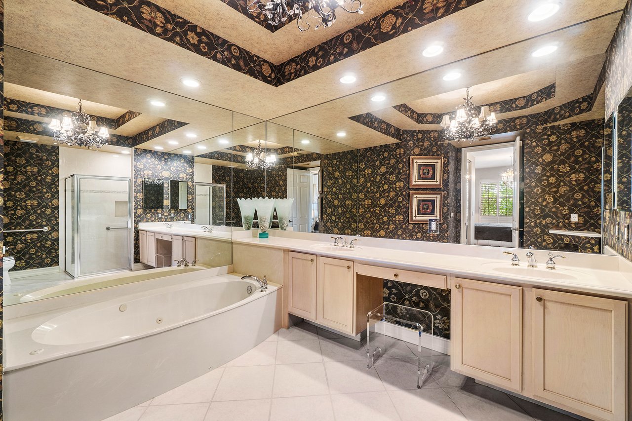 6213 Island Walk A 