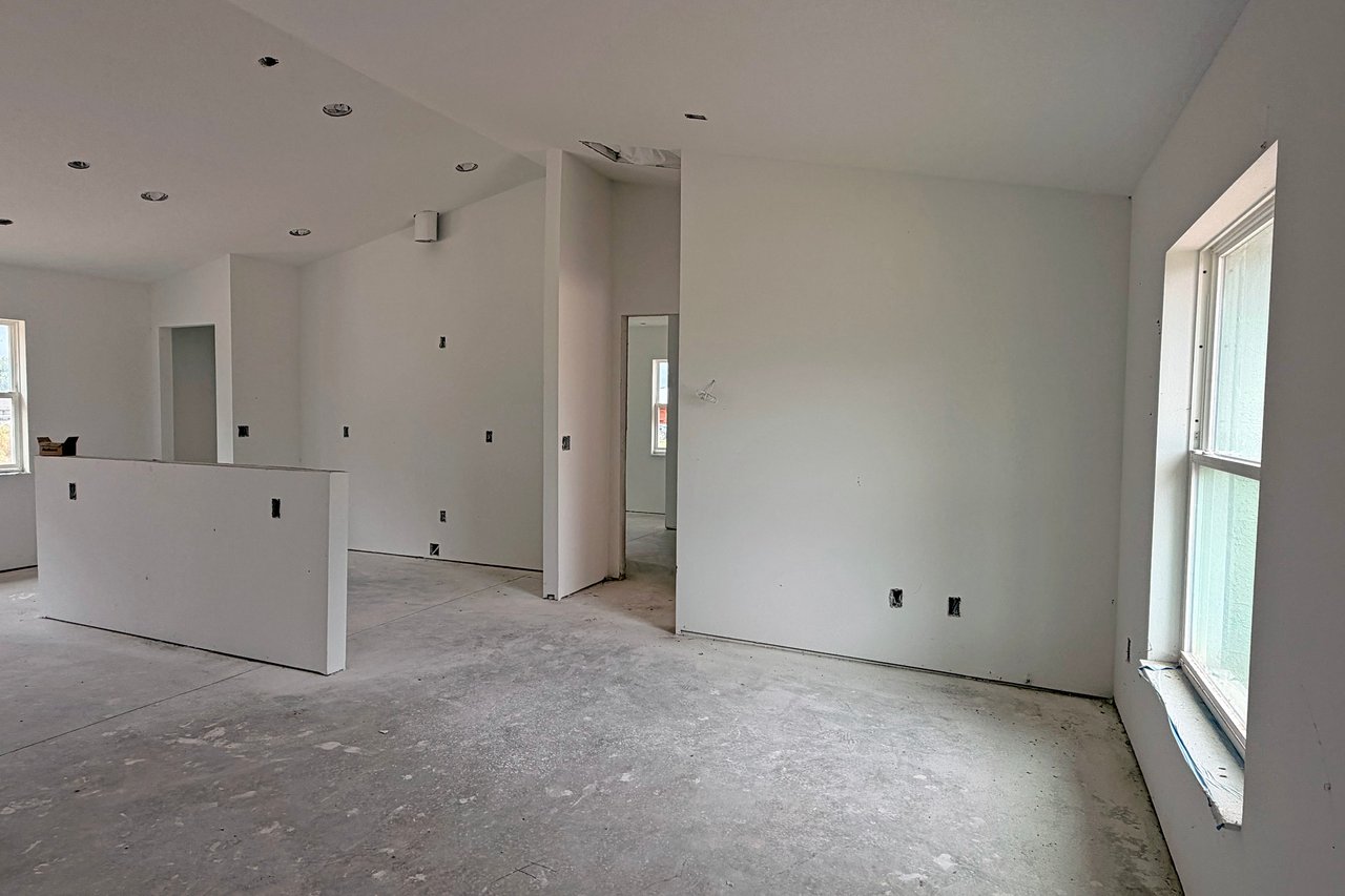 102 N Dupont Terrace 