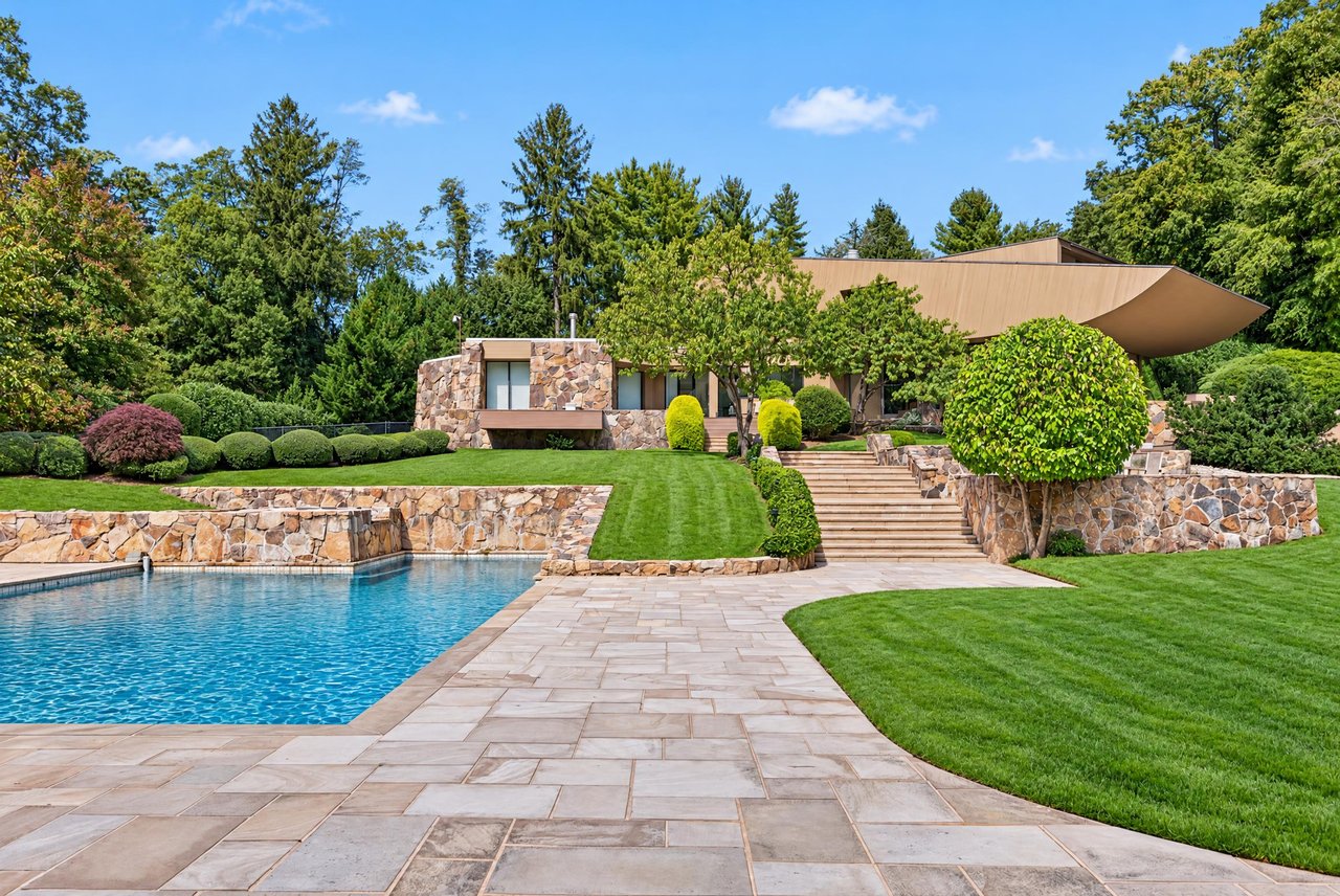 15 Horseshoe Road (Long Island)