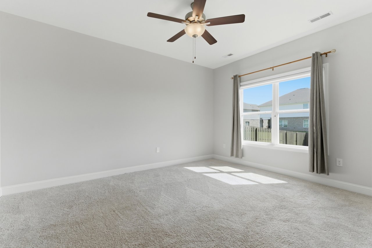 Fenced Corner Lot Retreat in New Market