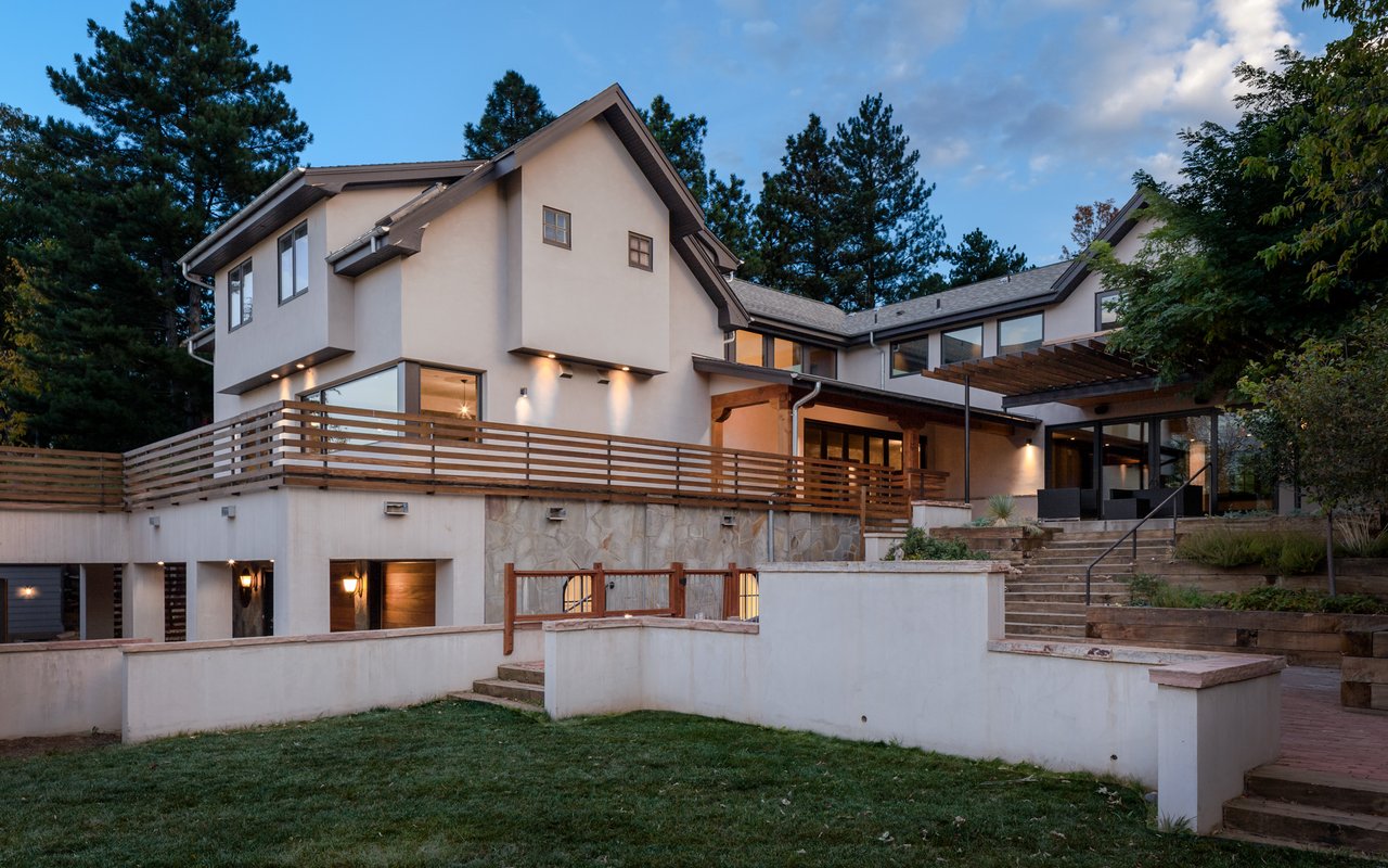 437 University Avenue