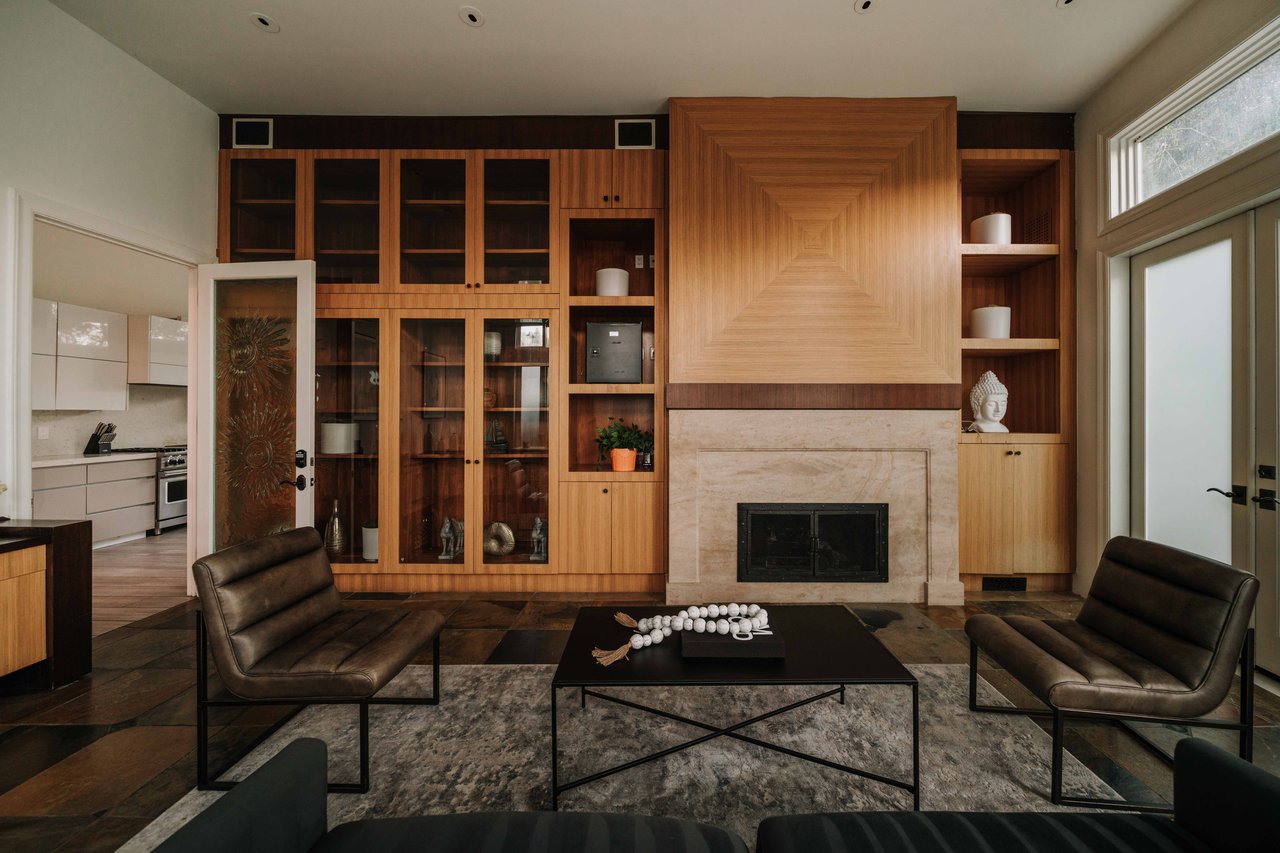 11037 Anzio Rd