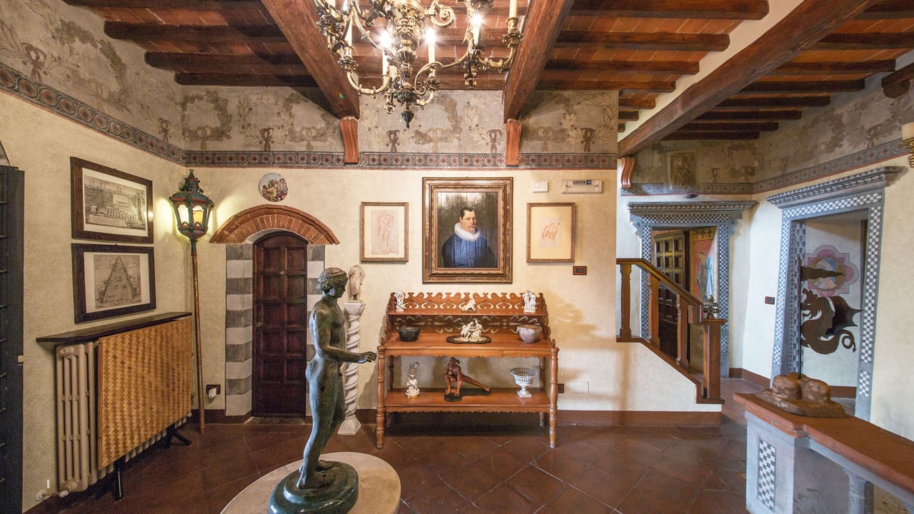 CASTELLO DEGLI STENDARDI