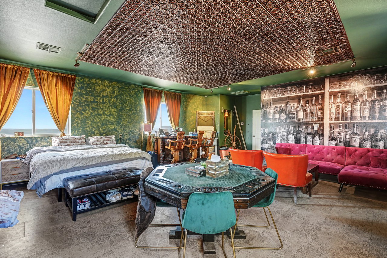 40801 Avenida La Cresta