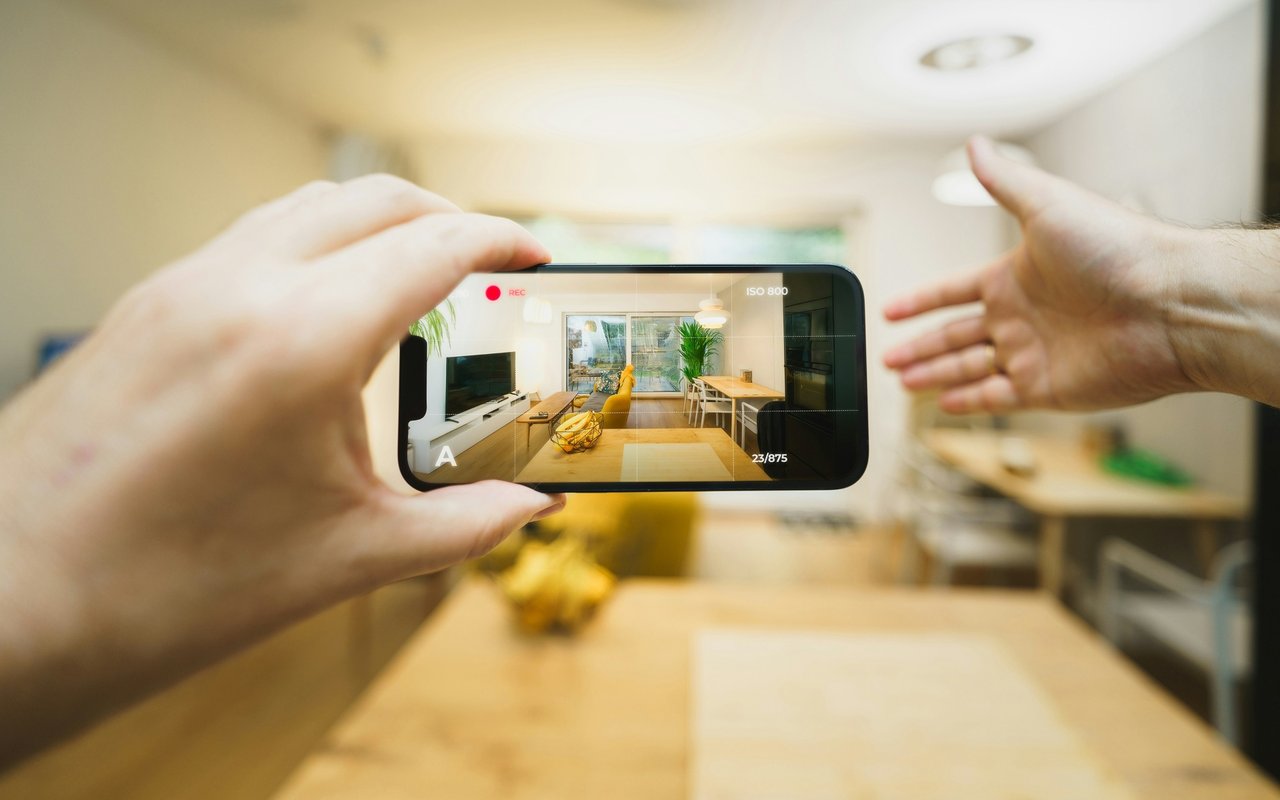 The Role of Technology in Home Buying and Selling