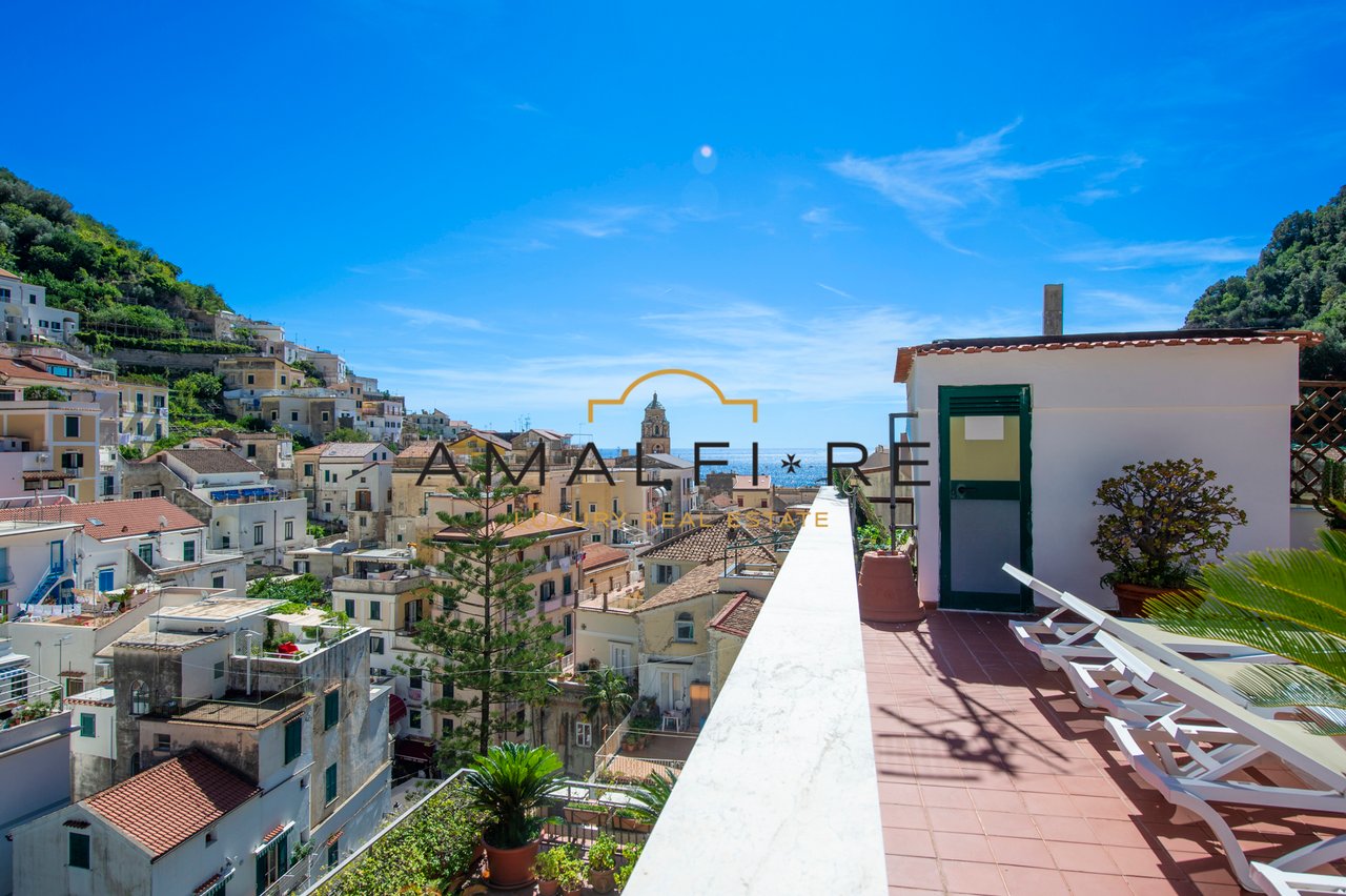 Panoramic Penthouse Amalfi Center