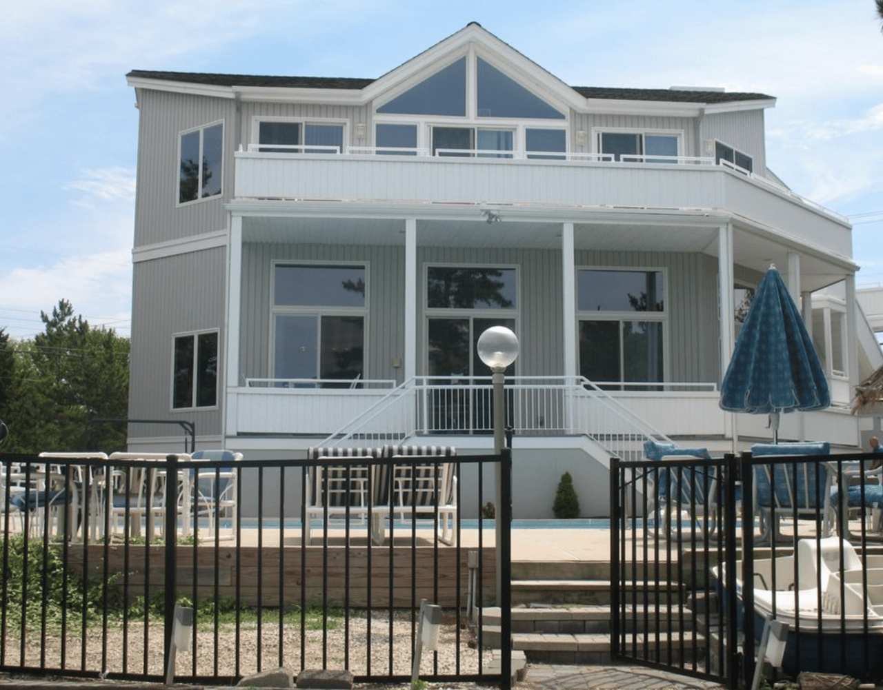 27 Holly Drive