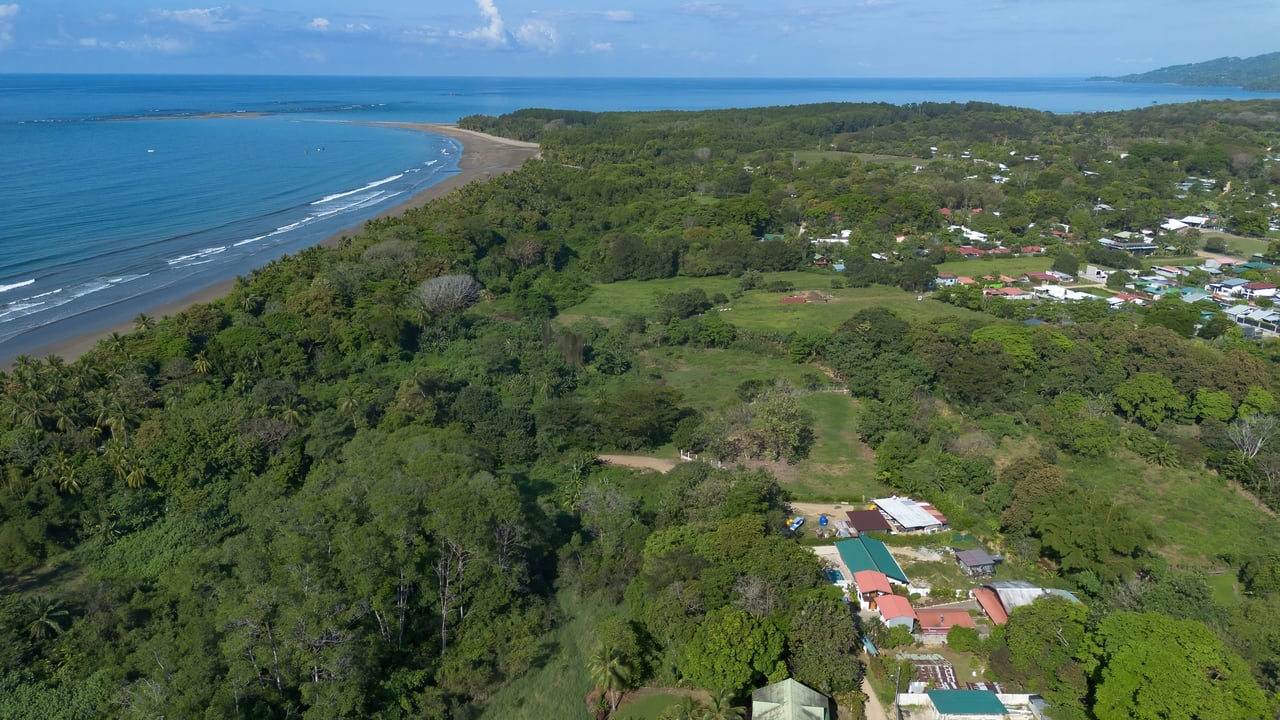 Modern Coastal Luxury: New 3-Bedroom Home Steps from South Pacific Beach