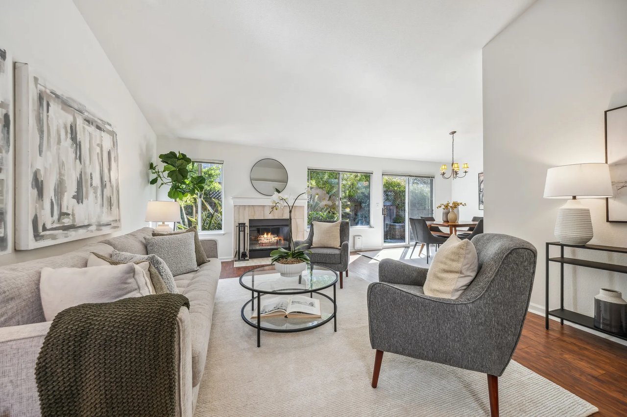 2 Salem Cove