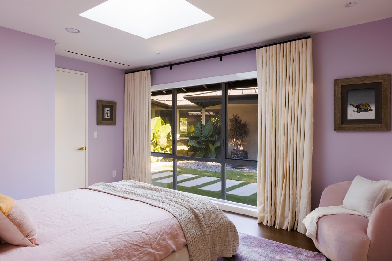 10965 Wrightwood Ln, Studio City 