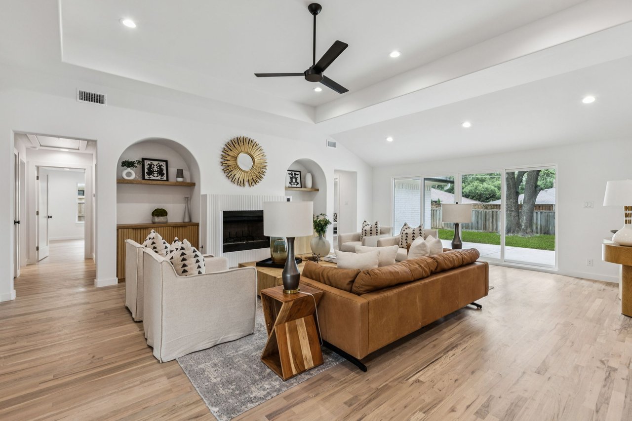 Available now  | 4216 Rickover 