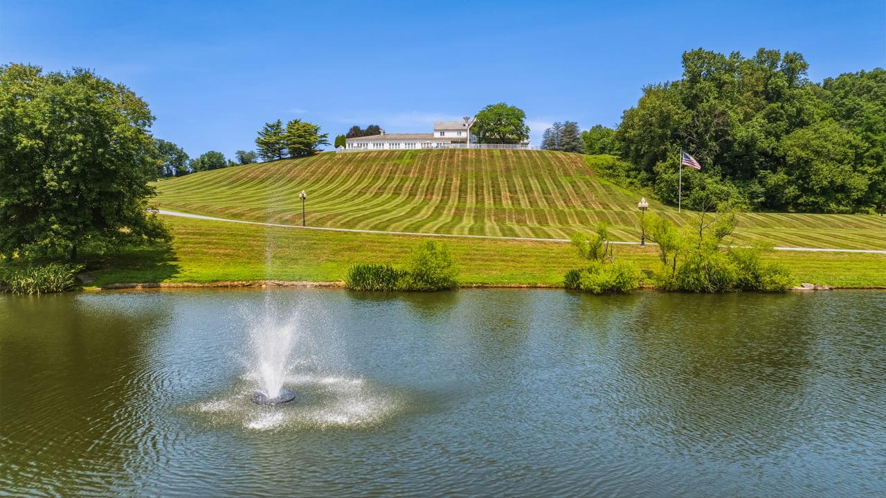 55 Acre Monkton Estate Farm