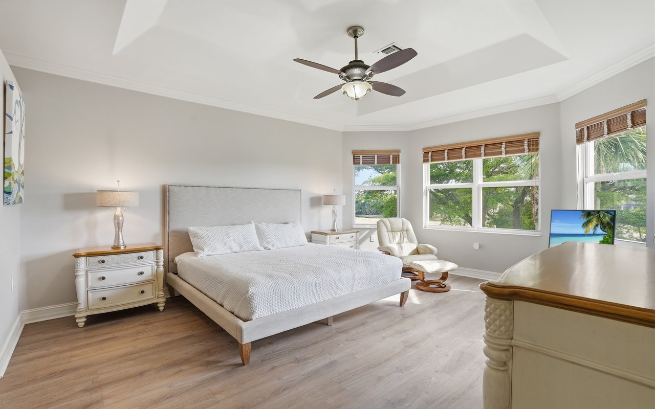 9250 Triana Ter #203