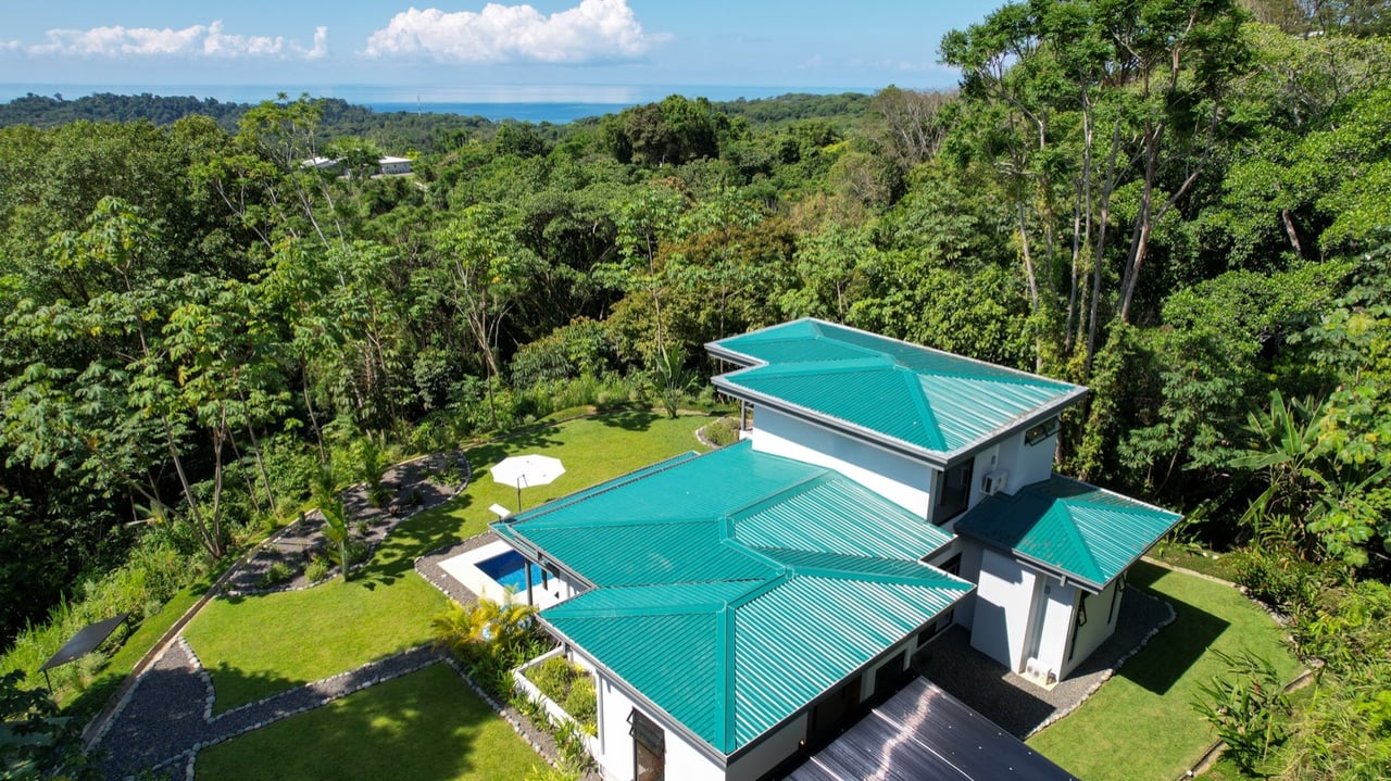 Private Modern Tropical Paradise Home For Sale in Ojochal, Costa Rica