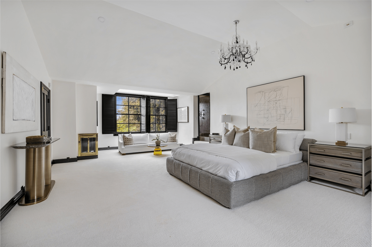 10981 Bellagio Rd