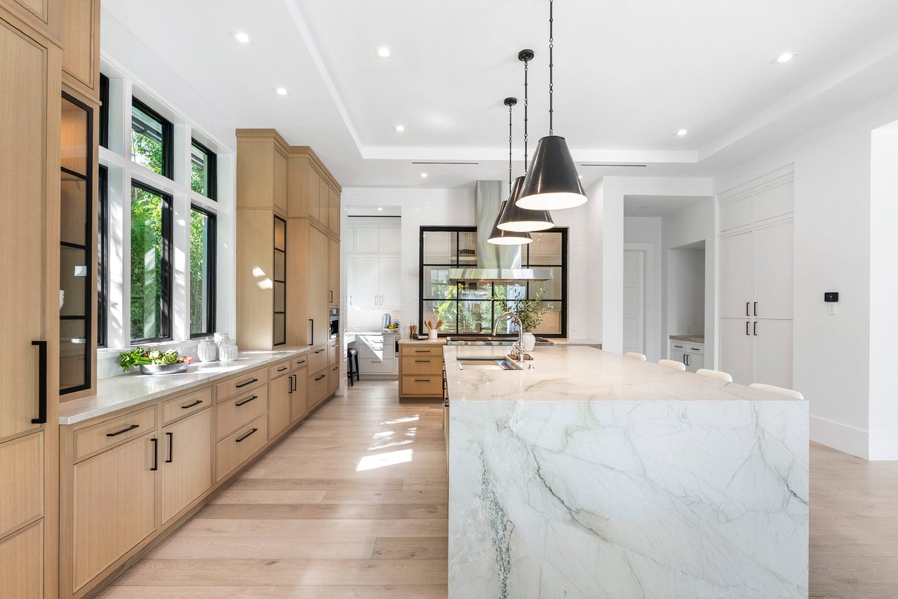 Designer Furnished Waterfront Retreat