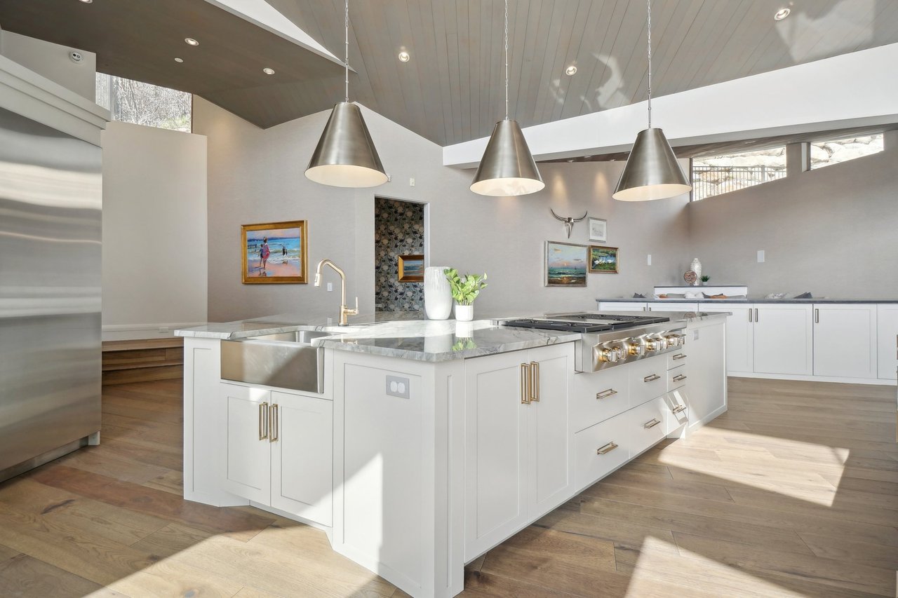 4141 E Canyon Estate Dr