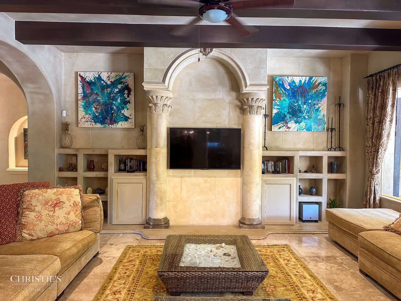 Golf-Front Tuscan-Style Estate – Villa Tuscana