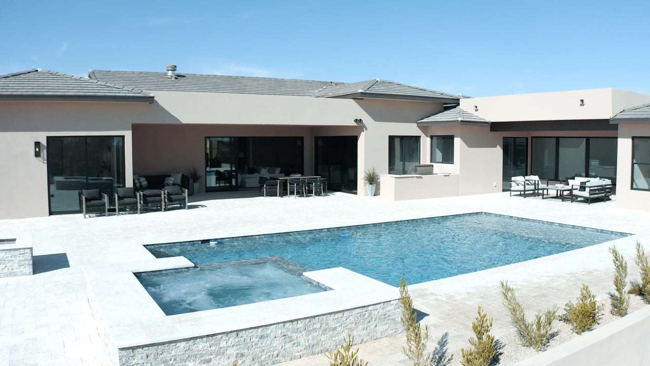 Camino Adele Estate 1